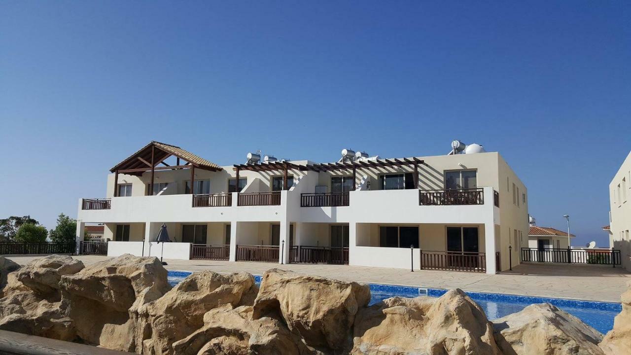 2 Bedroom Poolside Apartment E9 Peyia Buitenkant foto