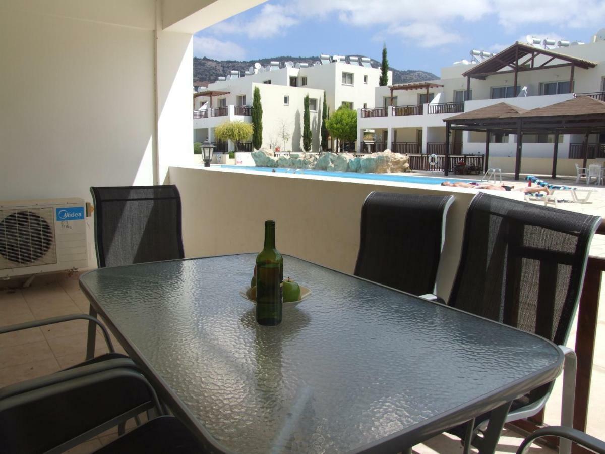 2 Bedroom Poolside Apartment E9 Peyia Buitenkant foto